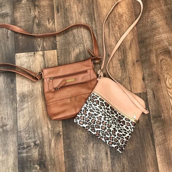 Bundle Two Crossbody Purses Stone Mountain Leopard - Picture 1 of 14